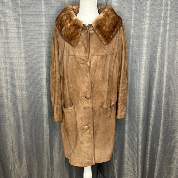 VINTAGE SUEDE WOMENS LONG JACKET WITH FUR NECKLINE SIZE MEDIUM - Picture 1 of 11